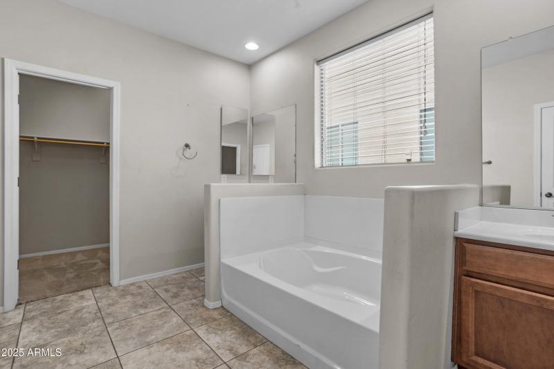 21_1136 e empire canyon-14