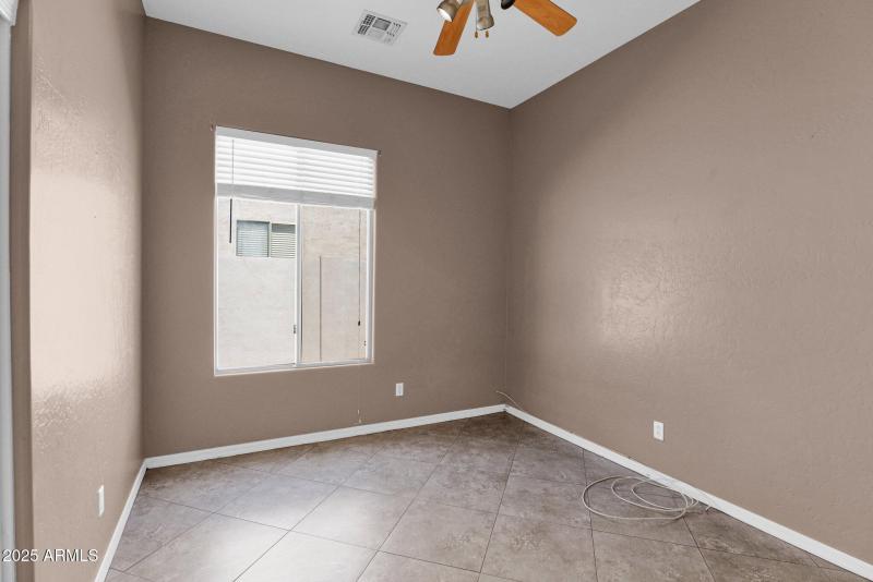 24-web-or-mls-P1235299