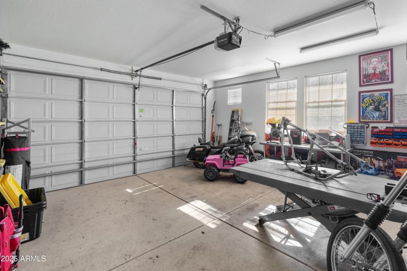 Marlborough-17376-Garage