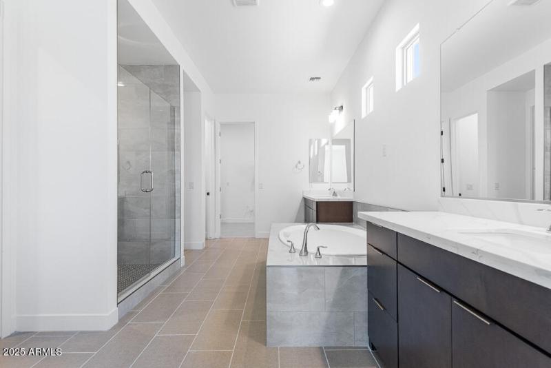 hj-az-phx-stonehaven-voyage-acadia-lot-1