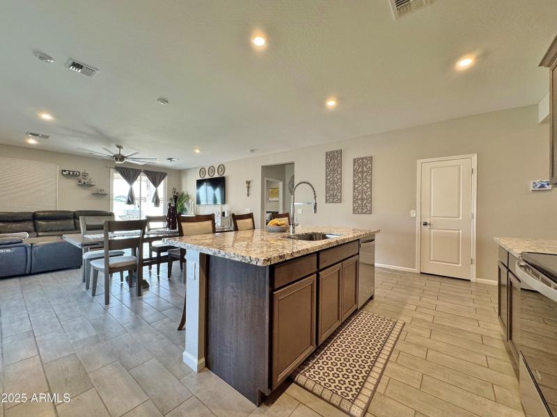 Gorgeous granite counters