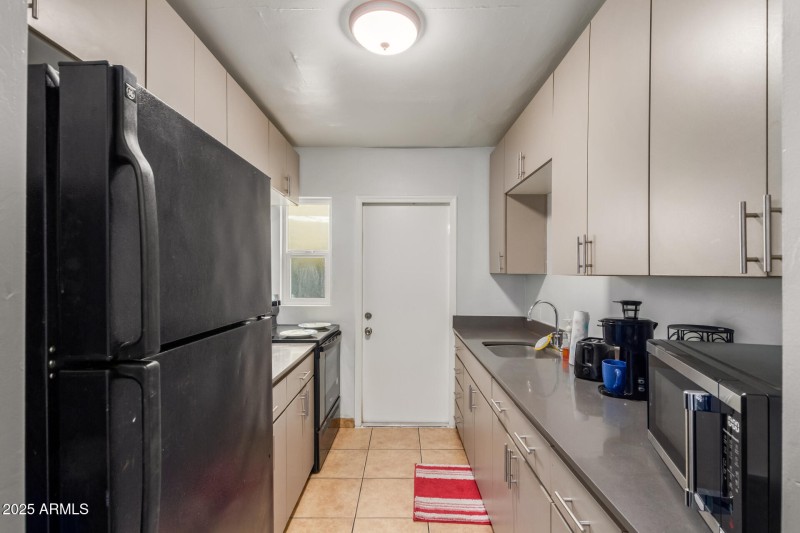 Unit 1 Kitchen