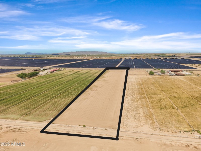 S Tweedy Rd-12 paint