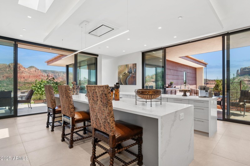 16-web-or-mls-24-jefferson-ct