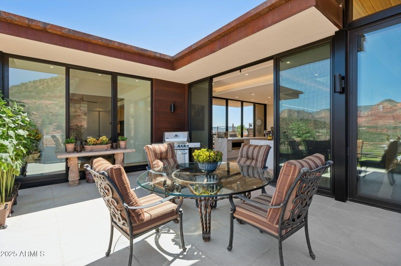 57-web-or-mls-24-jefferson-ct