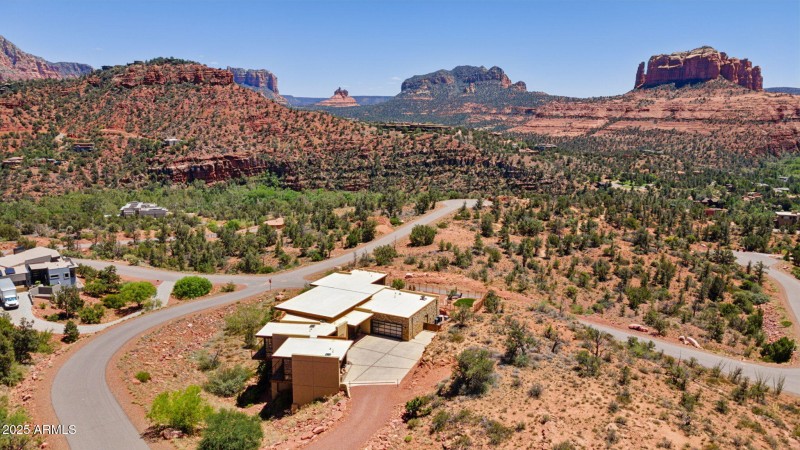 82-web-or-mls-24-jefferson-ct