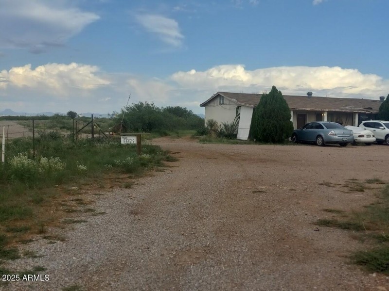 Hwy 80 property entrance