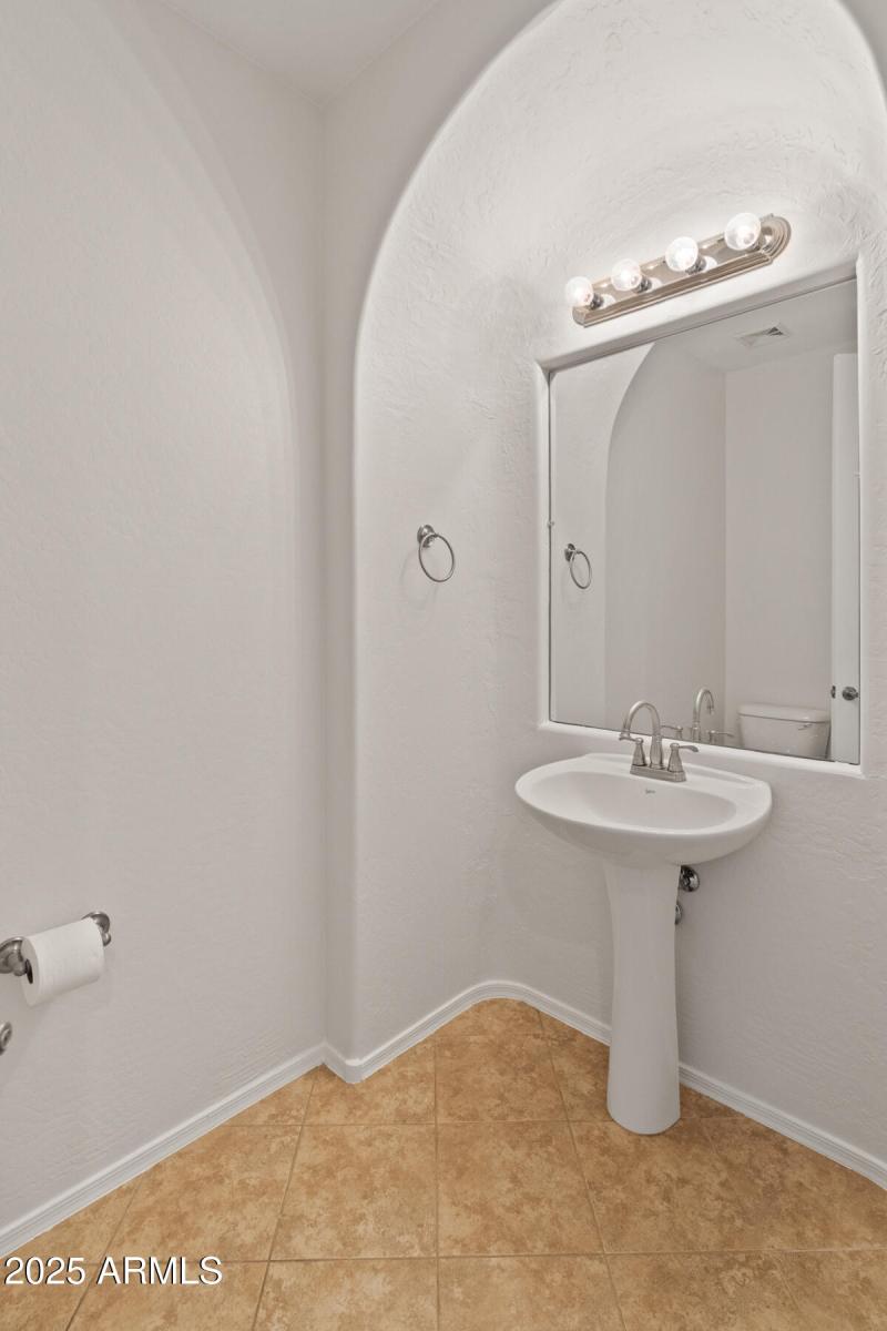 16224 S Reserve Dr-25