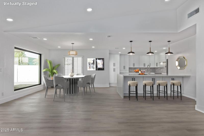 Virtual staging of dining room