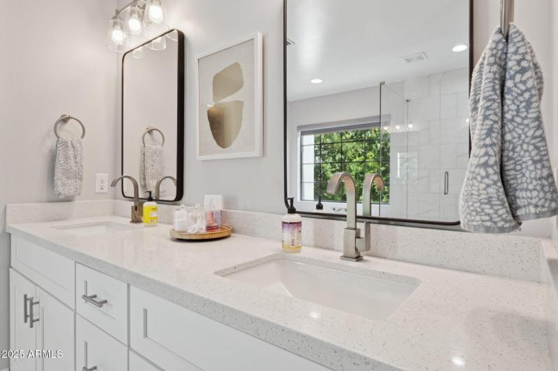 20-web-or-mls-2604-n-27th-st-1