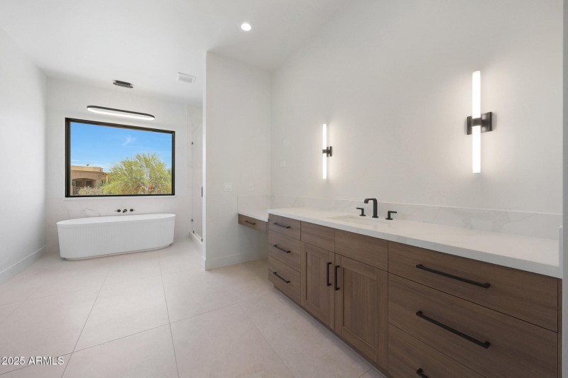 Spa-Like Primary Bedroom