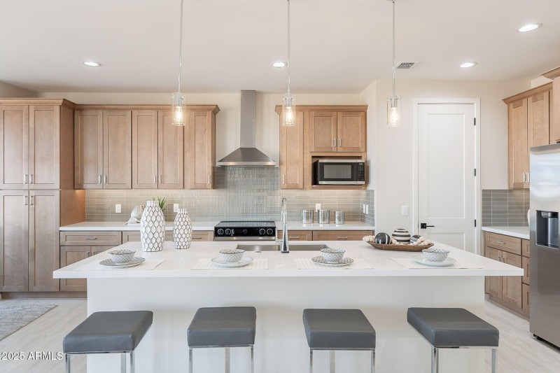 11-web-or-mls-196th-11