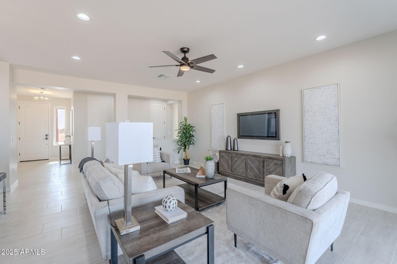 20-web-or-mls-196th-20