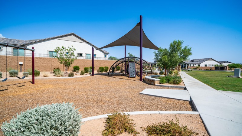 Monteluna Neighborhood