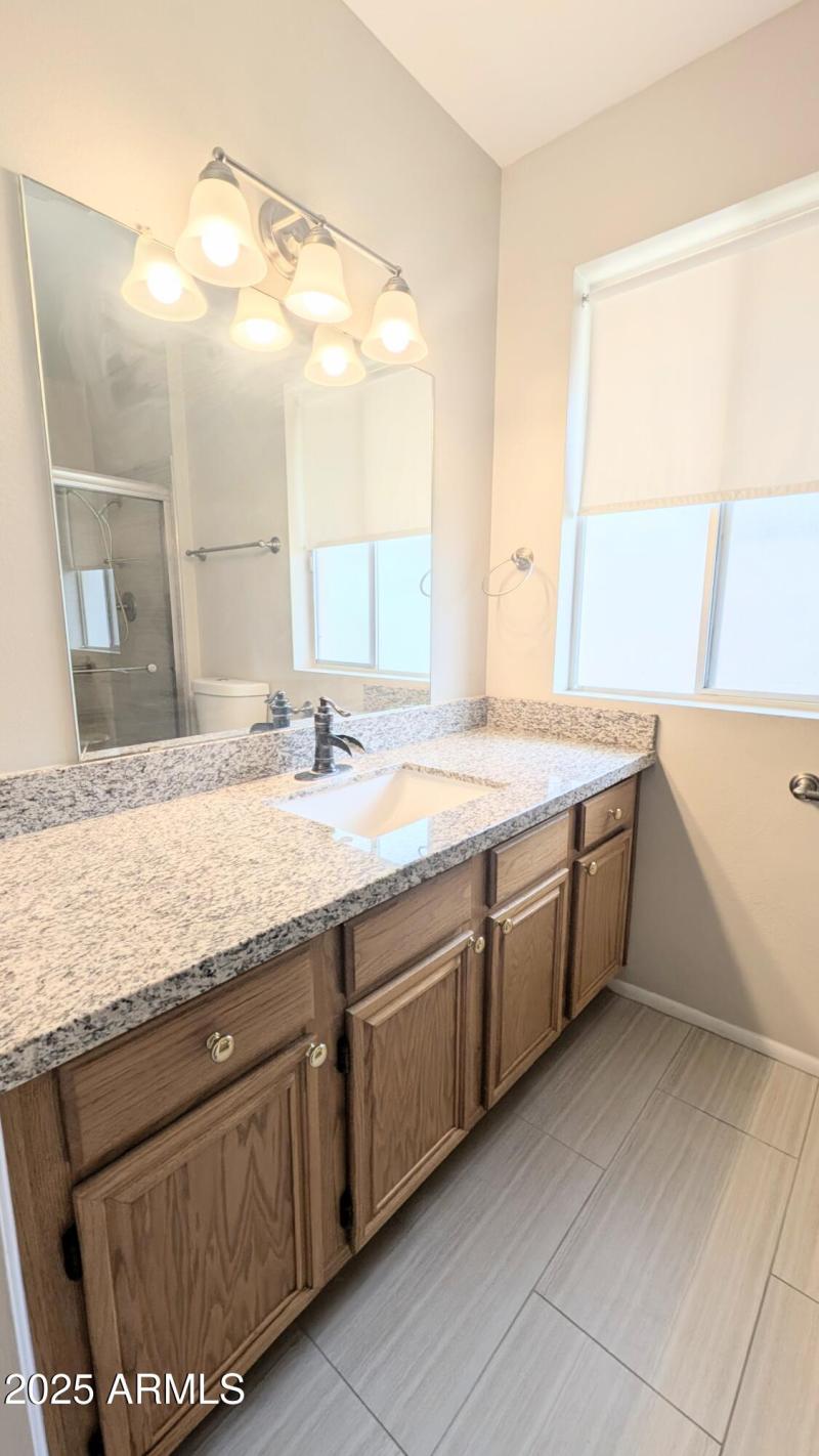 PXL_20250702_190902630.MP~2