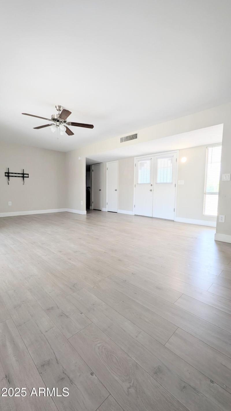 PXL_20250702_191504047.MP~2