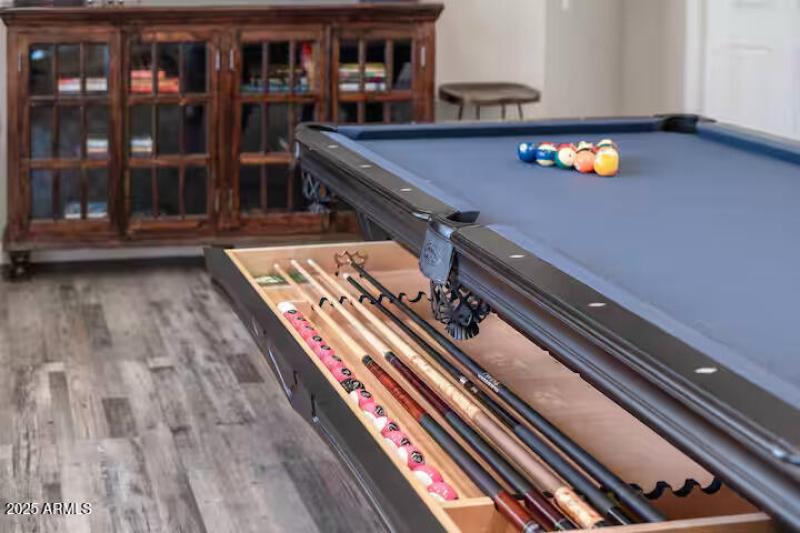 fe6b6a87-014b-4bee-a3e0-dd7ed2a34216