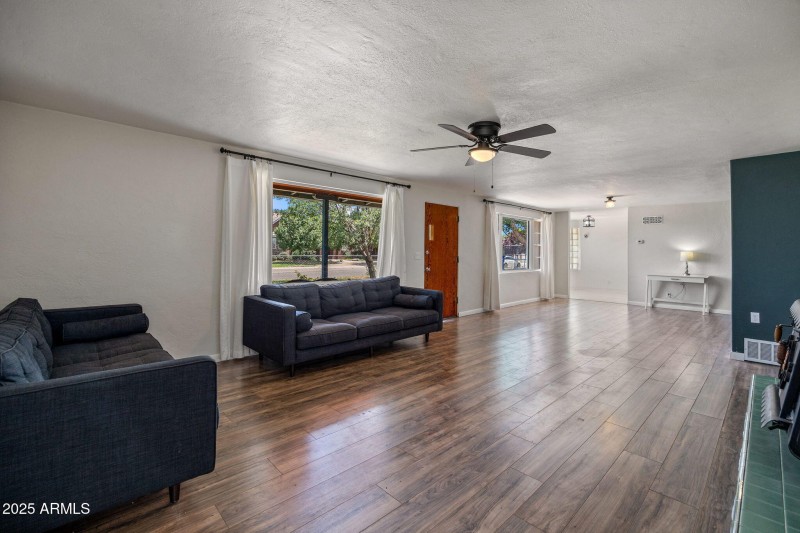 126ECatlleLn-Taylor-AZ-11