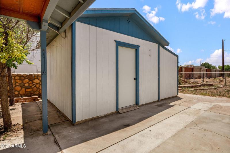 126ECatlleLn-Taylor-AZ-32