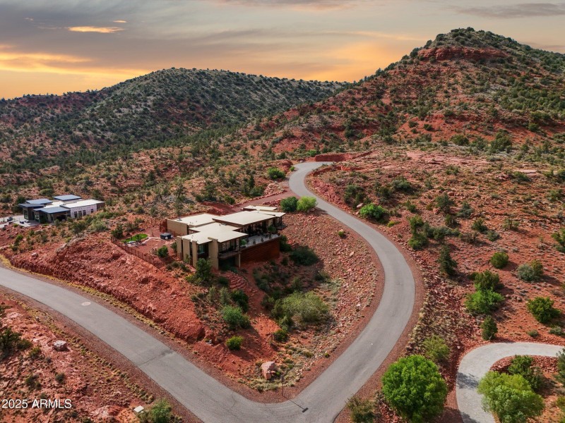 105-web-or-mls-24-jefferson-ct