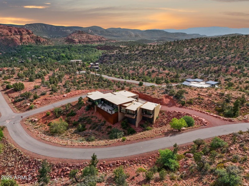 109-web-or-mls-24-jefferson-ct