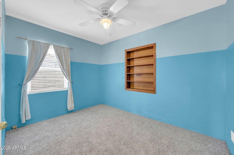 2242 E Harvard St-25