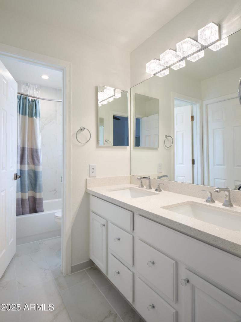 PropertyImageCo_17237N52ndSt_WEB_17