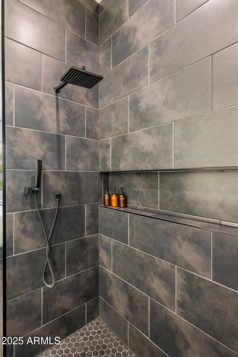 81-web-or-mls-D46A7541