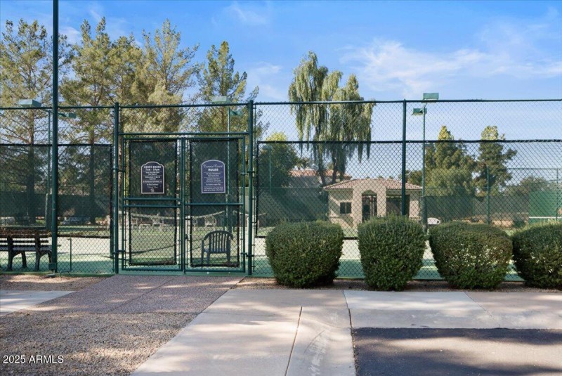 SCC Tennis Court Entry