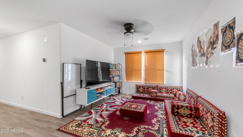 15511 S Bentley Dr (7)