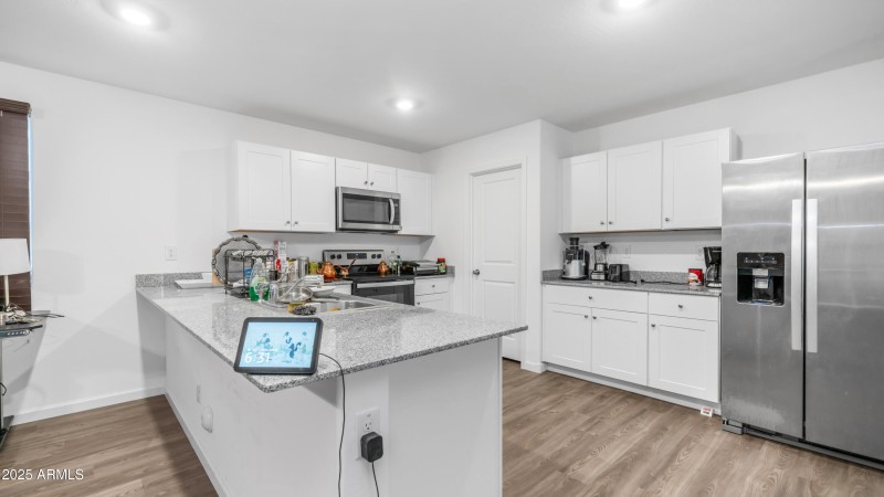 15511 S Bentley Dr (10)