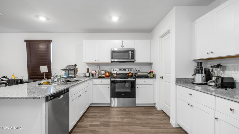 15511 S Bentley Dr (11)