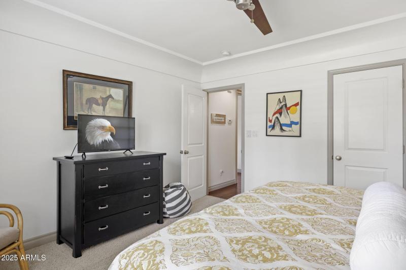 2020 N 11th Ave Phoenix - 303