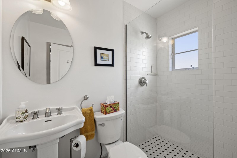 2020 N 11th Ave Phoenix - 334