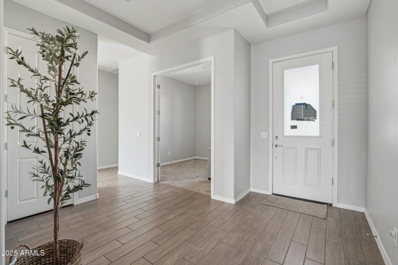 10-web-or-mls-N 185th Ave-S2706-010