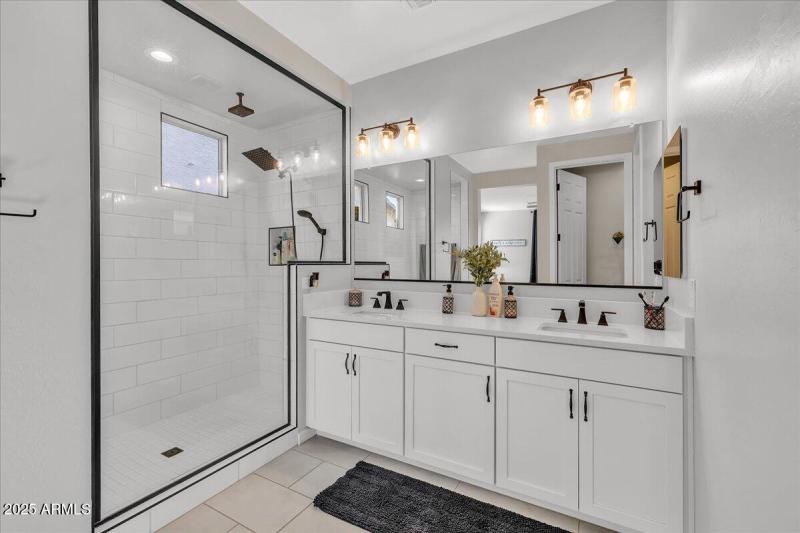 19-17593_W_Red_Fox_Rd27