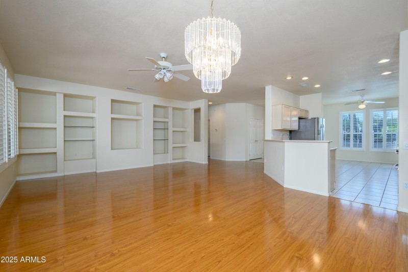 Light and bright neutral Colors