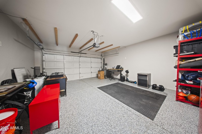 garage w/epoxy and mini split