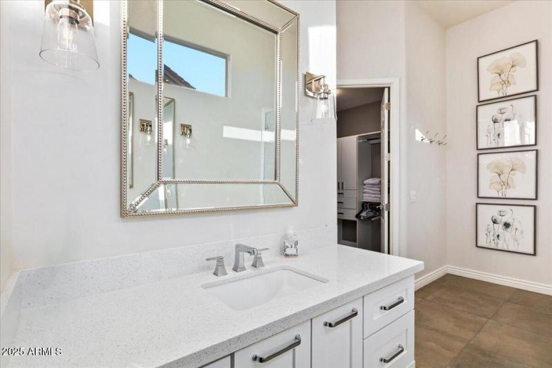 37-Primary Bath ~ Second Vanity