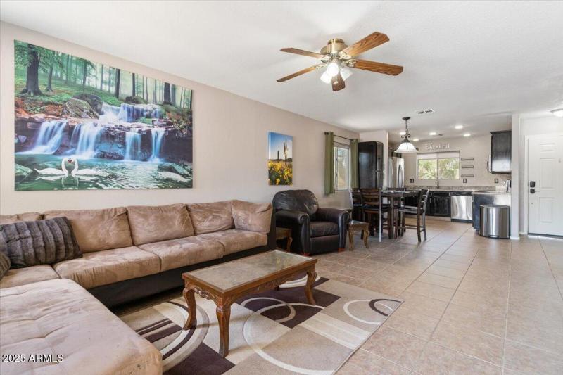 12-1046 E Silversmith Trail