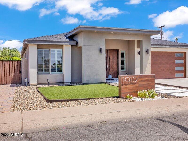 04-1010_E_Pierson_St5