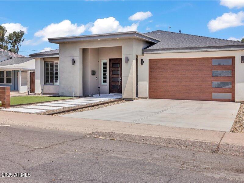 06-1010_E_Pierson_St6