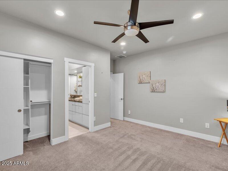 42-1010_E_Pierson_St41