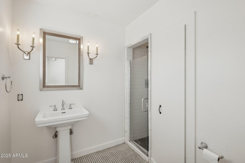 1614 Palmcroft Way SE - BR 1 Bath