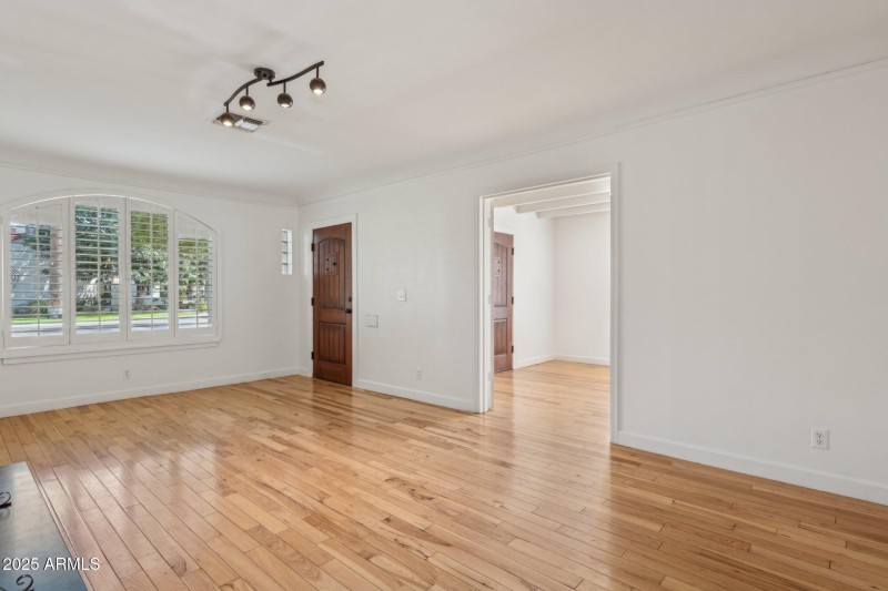 1614 Palmcroft Way SE - Living & BR 1