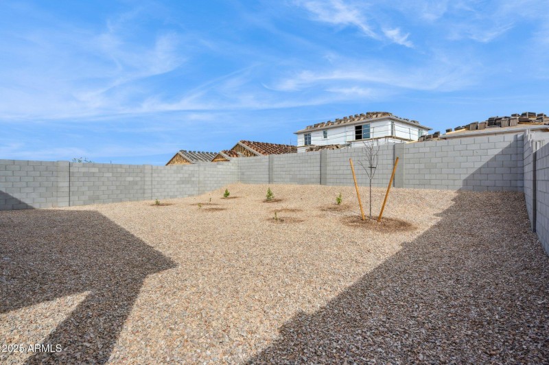 31-web-or-mls-25372-w-sunland-ave-lot-20