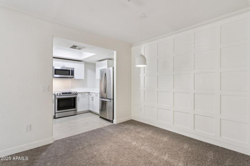 10-web-or-mls-7575-e-indian-bend-rd-2056