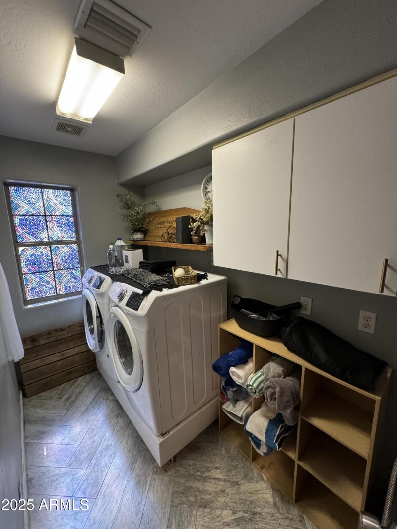 7D43109F-2FBE-4EAA-8CE7-6BE67DBB6C32