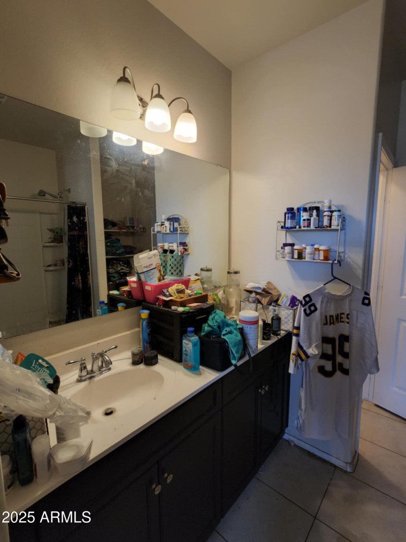 d0bc0f1e-c890-42f8-9132-469d870736a2