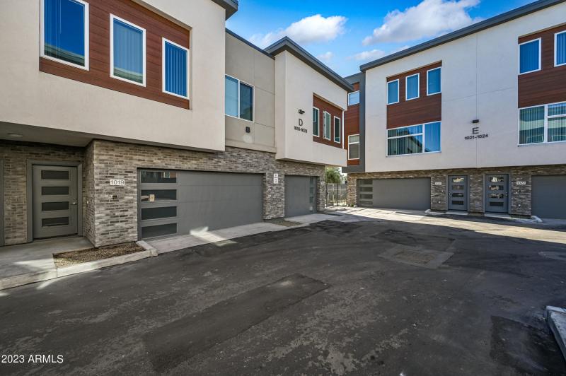 3-1027W5S-TFA-Community-ocupix